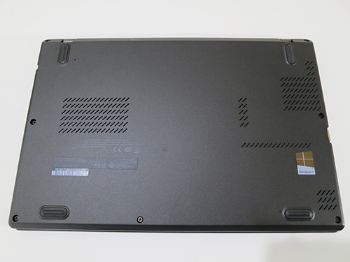 背面カバーを取り付けて完了 X240sのSSD換装（HDDの交換）