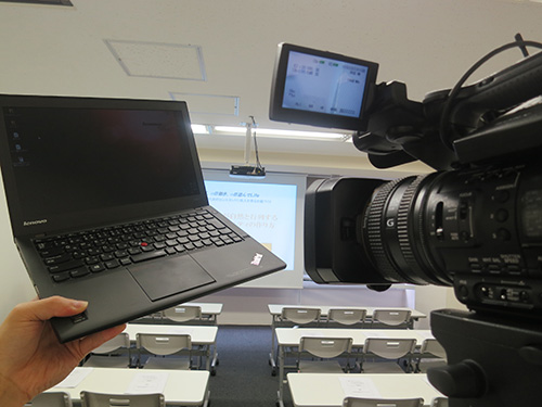 ThinkPad X240sとNX5J 業務用ビデオカメラ