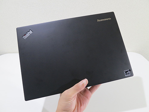 ThinkPad X240s カーボンファイバー面