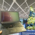 成田空港のクリスマスツリーとThinkPad X240s