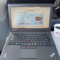 ThinkPad X250を広げてjal sky WIFI 国内線でつなげてみた