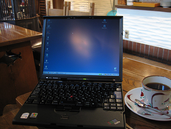 Thinkpad X60sを長野善光寺前にあるカフェで開く
