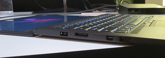 ThinkPad X1 Carbon 2016 の重さ