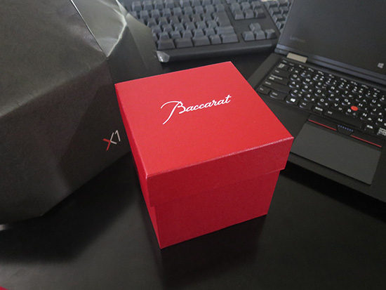 ThinkPad X1 ファミリー発表イベントでいただいたお土産 赤い包みは・・・