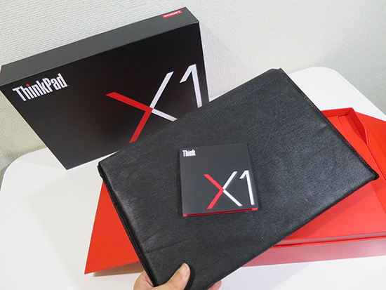 ThinkPad X1 Yoga 梱包がすごい