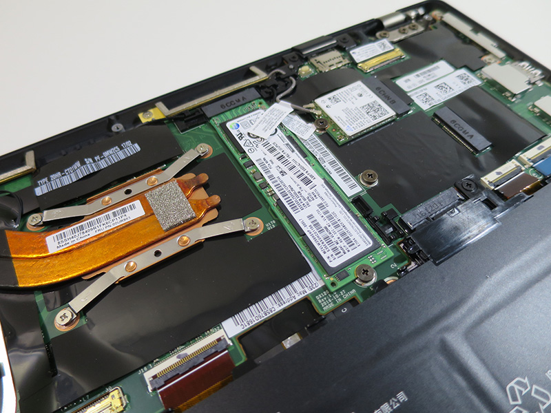 ThinkPad X1 Carbon 2017 交換出来るのはM.2 SSDぐらい