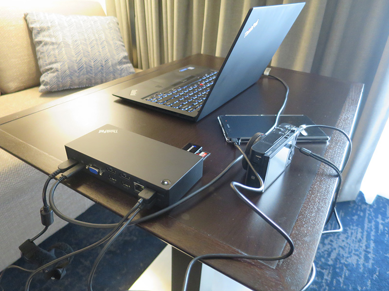 ThinkPad X1 Carbon 2017にUSB-Cドックをつなげる
