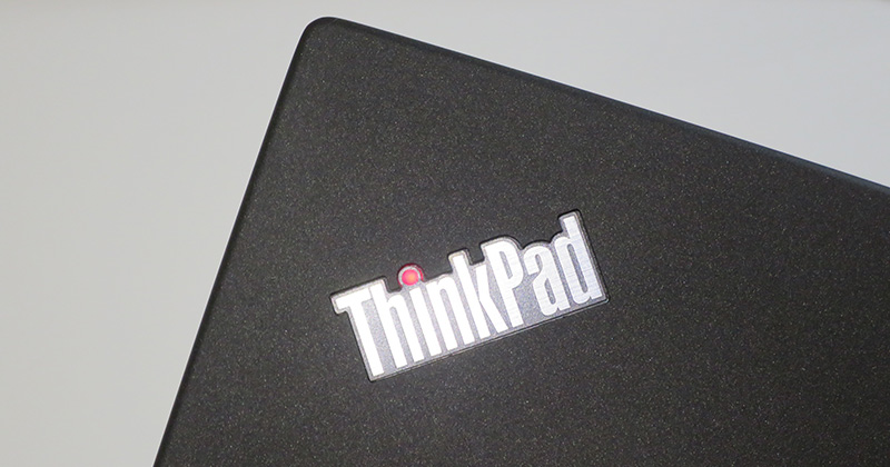 ThinkPad X270 天板の赤ぽっちはLED