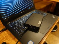 ThinkPad X280 バッテリー交換できないので・・・ モバイルバッテリーを活用