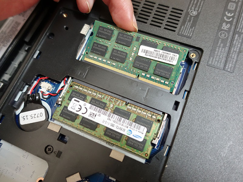 E450にX240のDDR3L 8GBメモリを増設