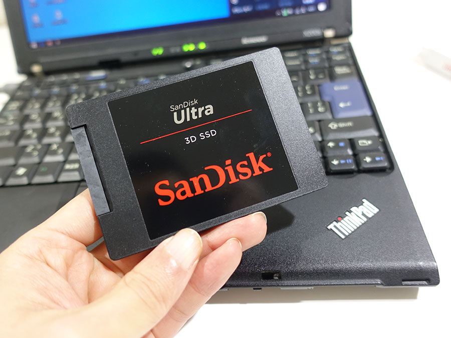 x200s SSD換装に サンディスク 250GB SSDにした