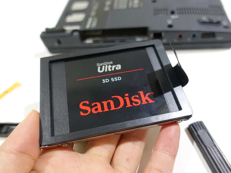 サンディスク 250GBにスペーサーを取り付け9.5ｍｍ化